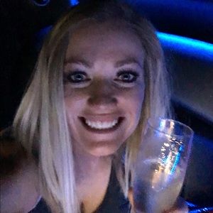 Meet your Posher, Morena